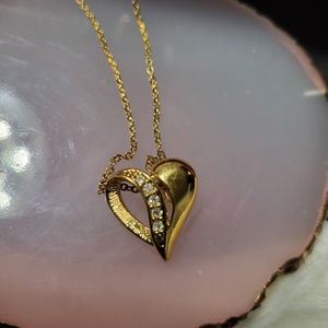 Gold heart pendant
